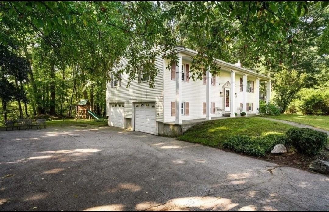 18 Edgewood Ave #A - Photo 2 of 14