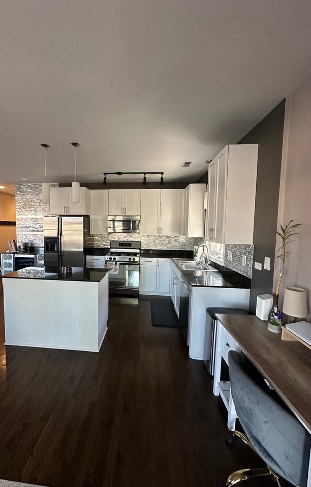 750 N Willard Ct #104 - Photo 4 of 17