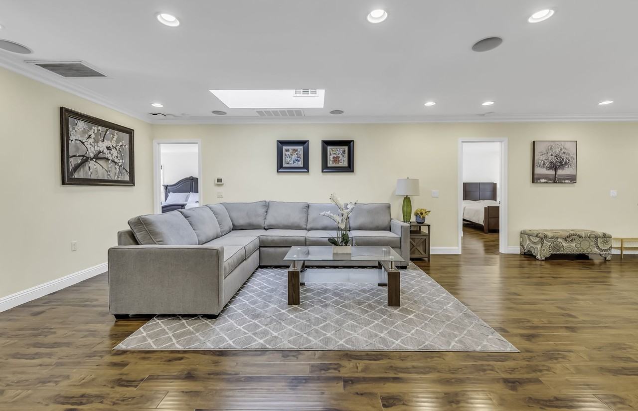 5476 Cloverly Ave #NA - Photo 2 of 27