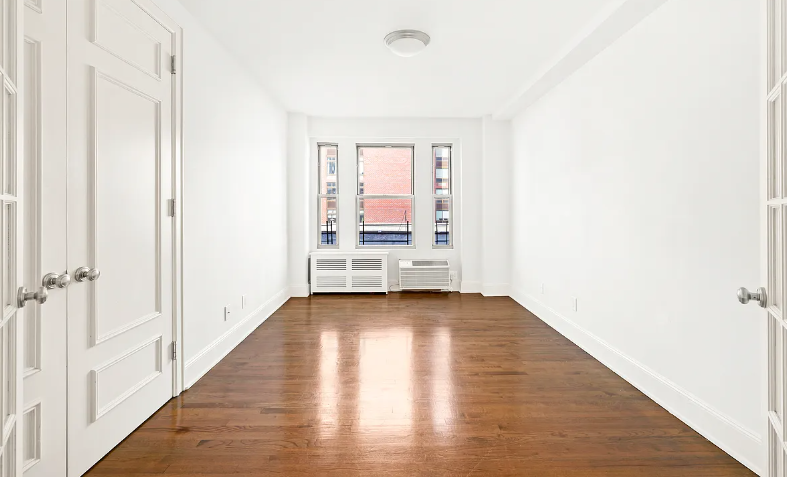 159 E 81st St #7B - Photo 4 of 8