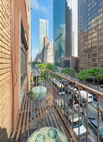 145 E 58th St #PH2 - Photo 4 of 11