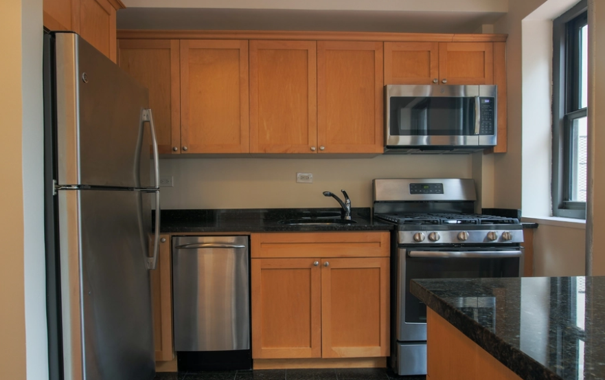 143 E 56th St #12B - Photo 4 of 8