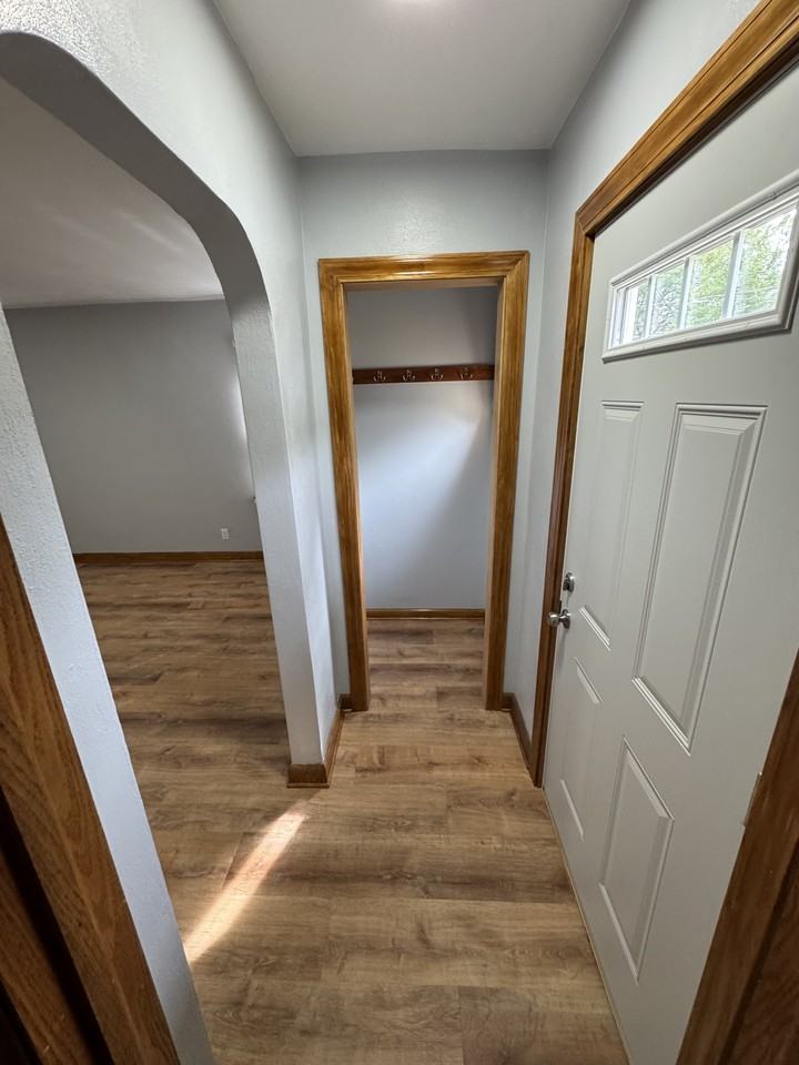 937 Clarence Ct #NA - Photo 2 of 20