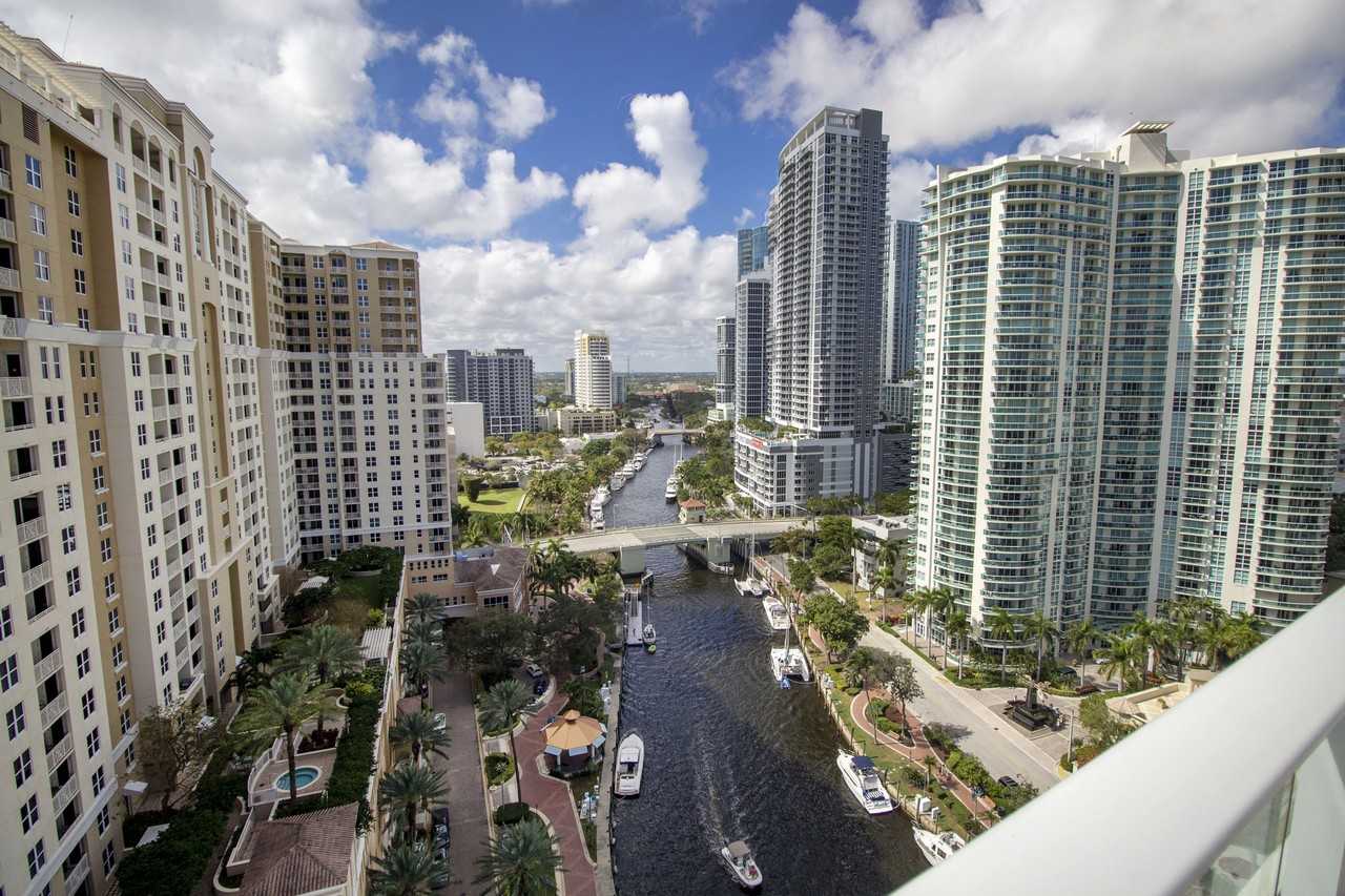 Vu New River - Photo 2 of 52