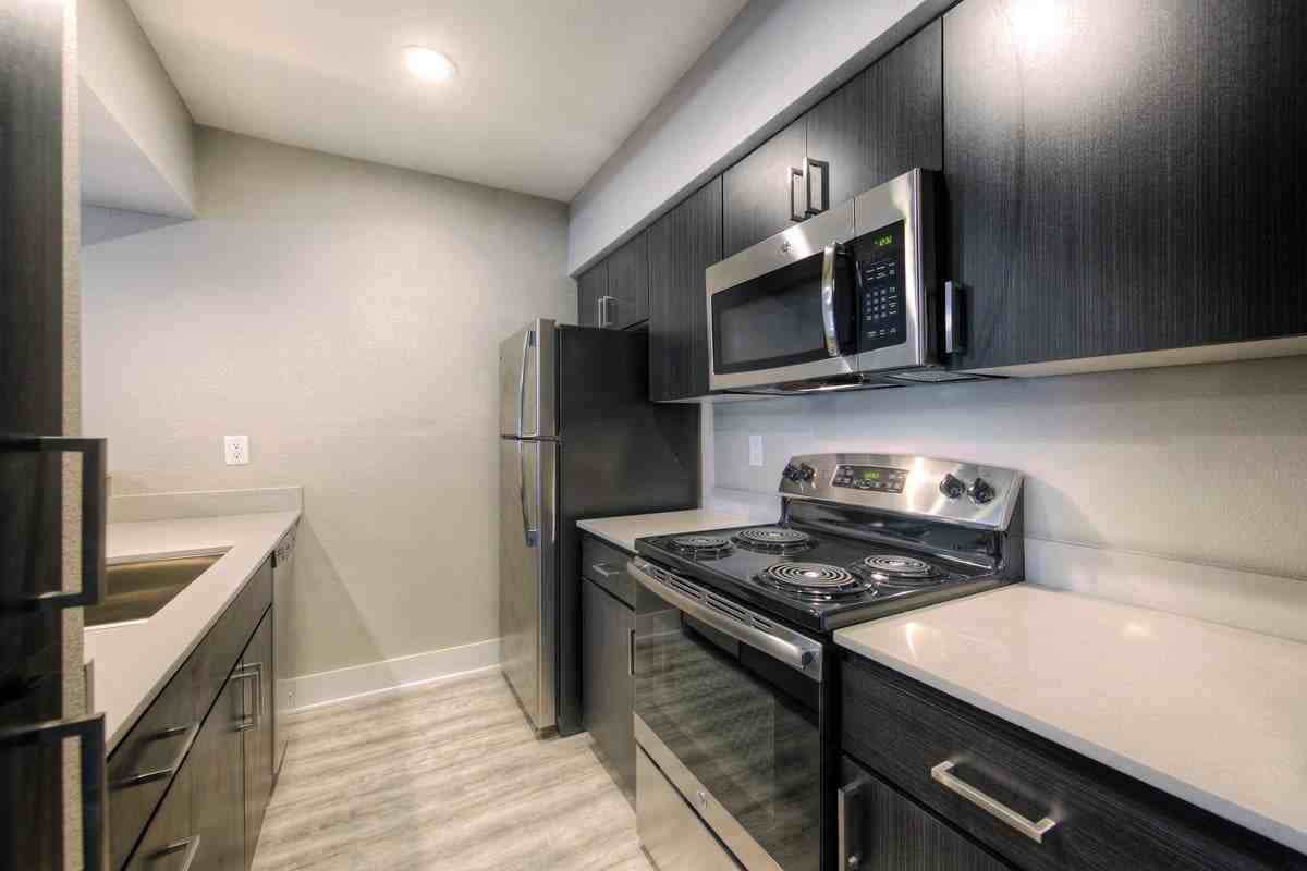 The Icon on Central - Photo 7 of 29