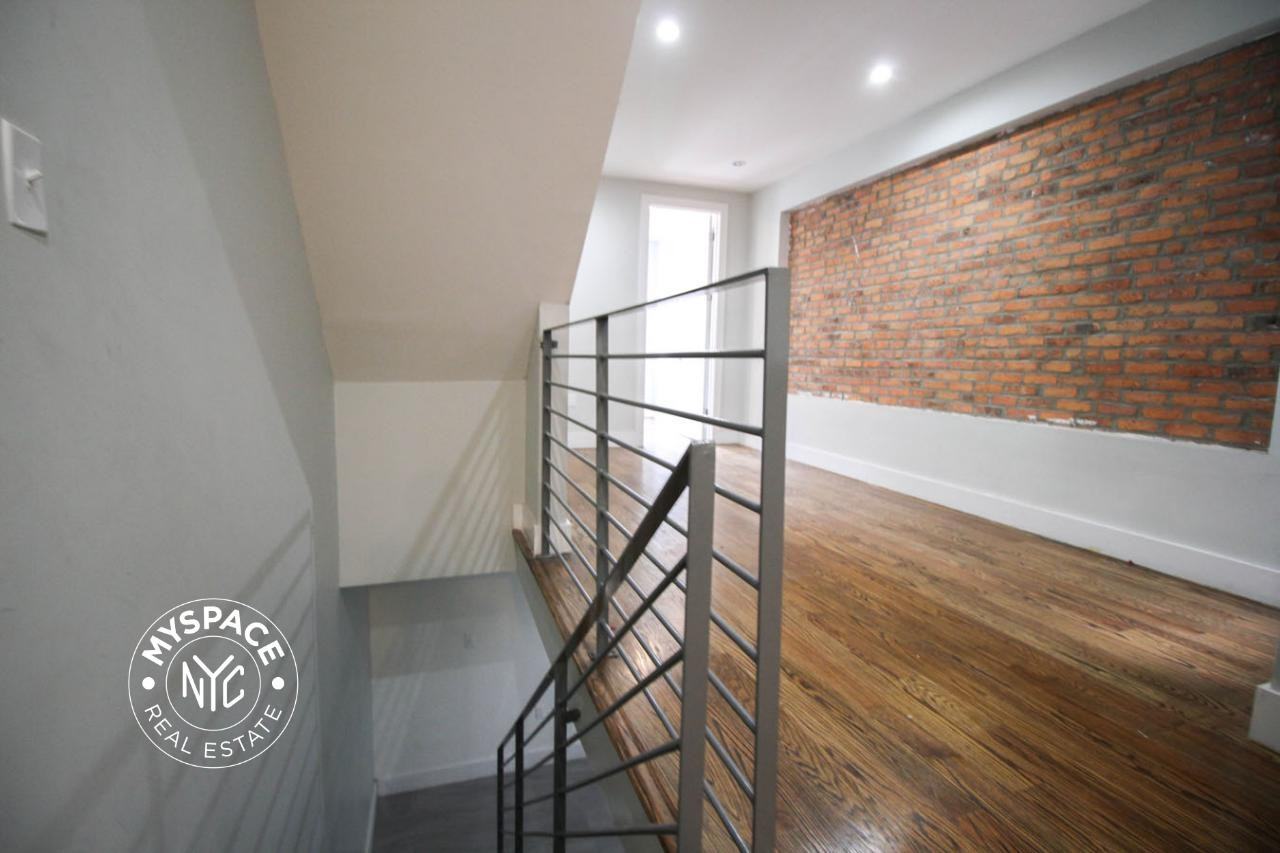 1719 Gates Ave #1L - Photo 7 of 12