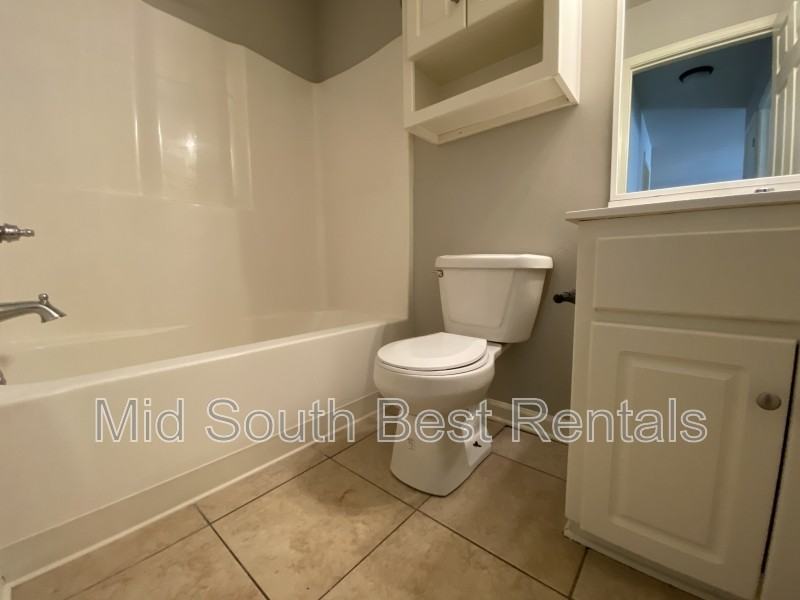 308 Clint Rd #B - Photo 7 of 8