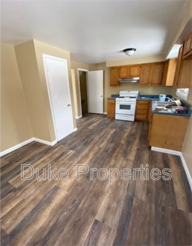 15 Rotterdam Rd #3 - Photo 3 of 5