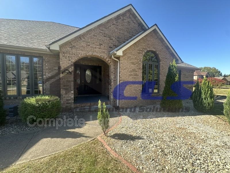 7301 Augusta Ct - Photo 2 of 15