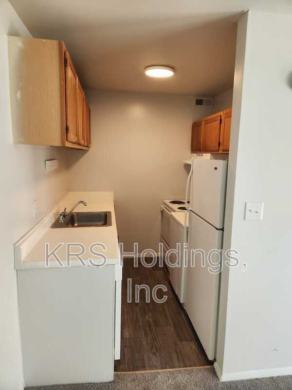 1215 Nelson St #D - Photo 7 of 24