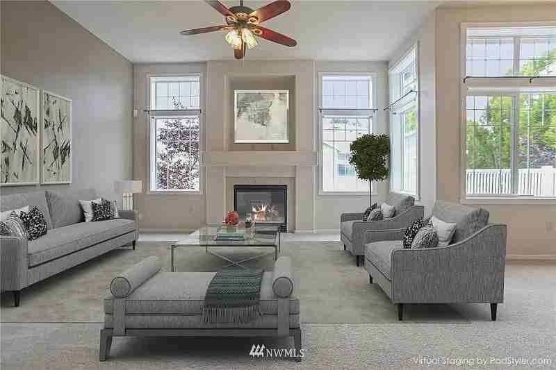 555 Anacortes Ct Ne #103 - Photo 2 of 14