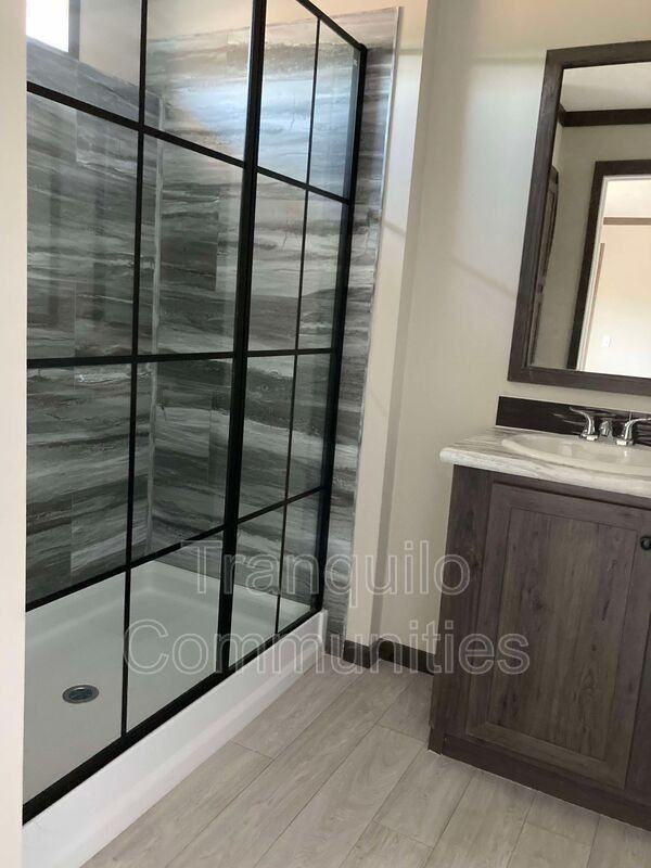 252 Caroline Ln - Photo 3 of 9