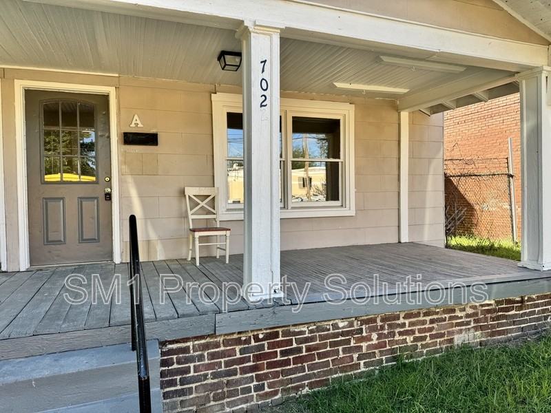 702 Silver Ave - Photo 4 of 8