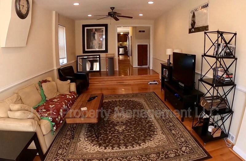 1810 E Lombard St - Photo 2 of 11