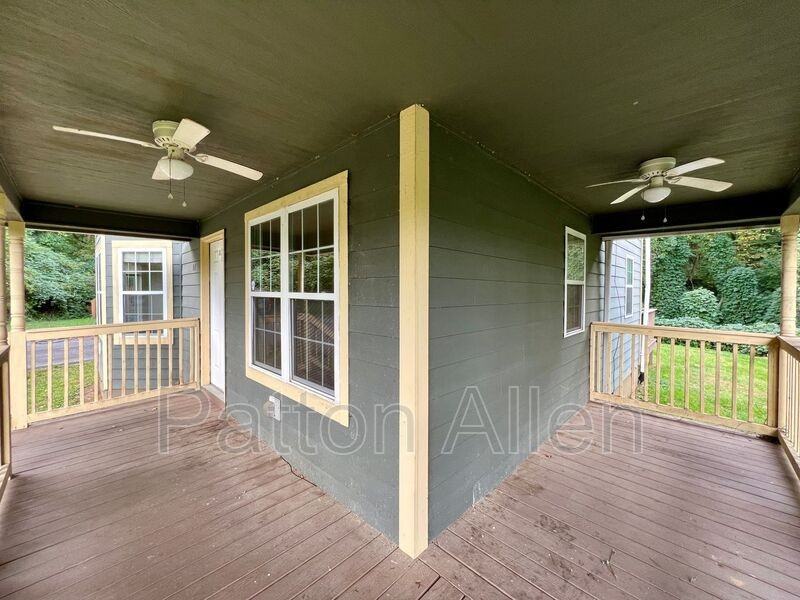 17 Cole St - Photo 2 of 37