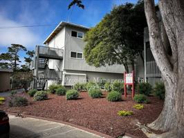 featured image of 8 Arkwright Ct