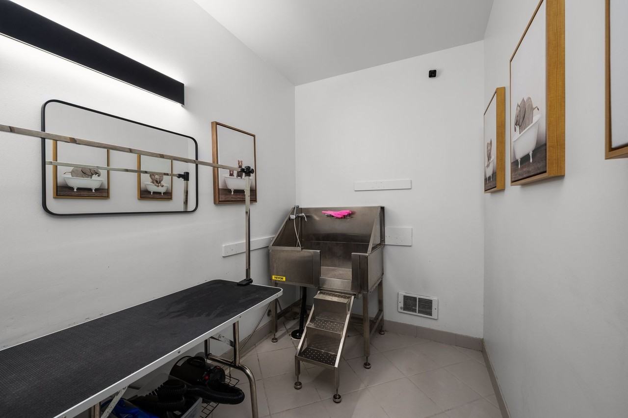 Everett Cove - Photo 3 of 40