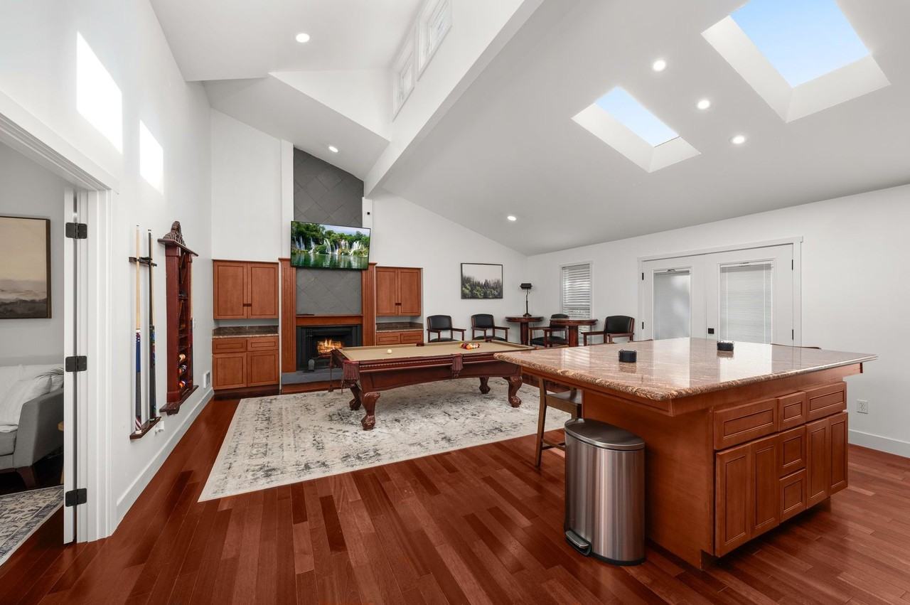 Everett Cove - Photo 4 of 40