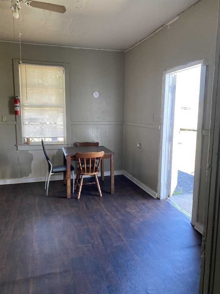 176 West Airline Highway - Photo 3 of 36