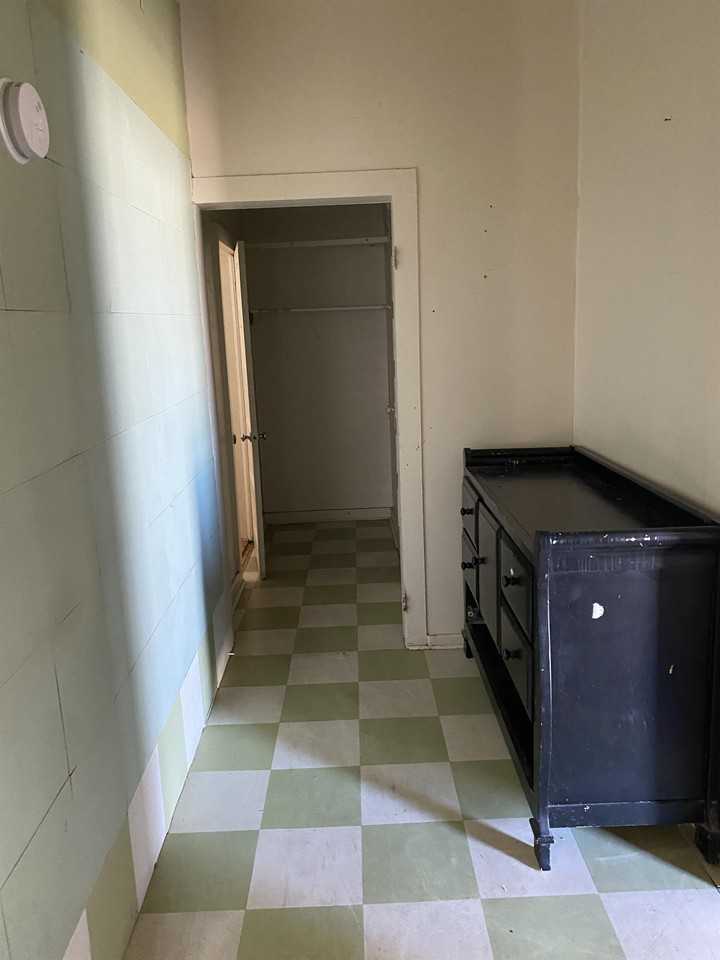 176 West Airline Highway - Photo 5 of 36