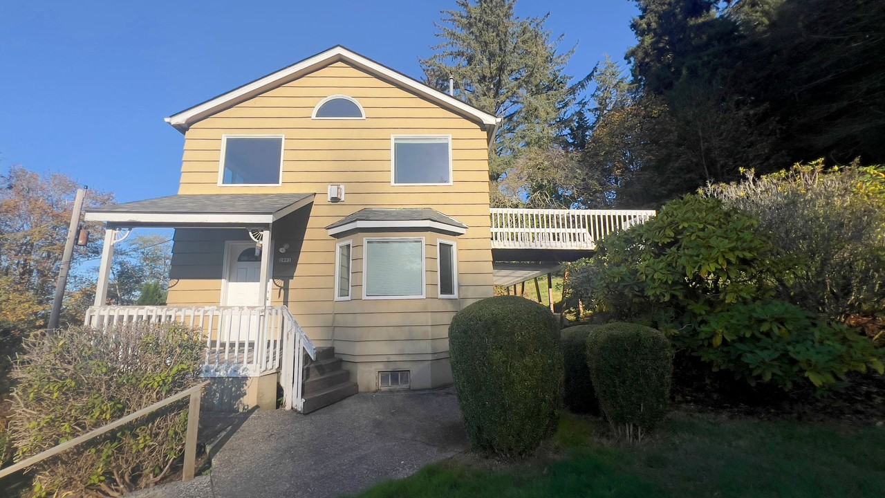 2991 Irving Ave - Photo 2 of 34