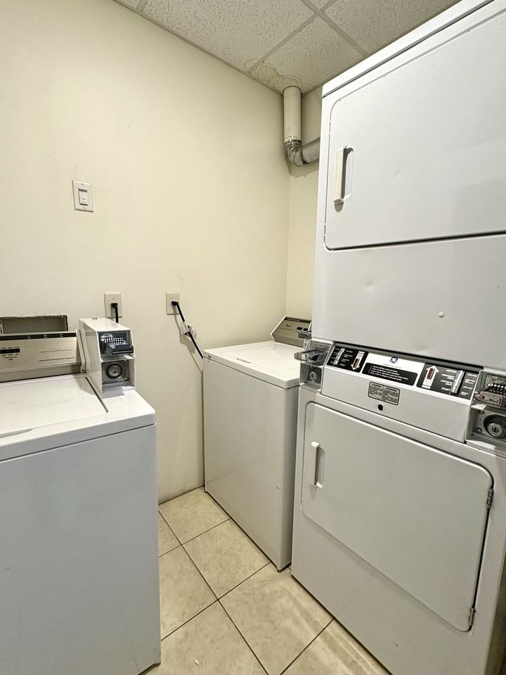 388 Shelburne Road - Photo 3 of 3