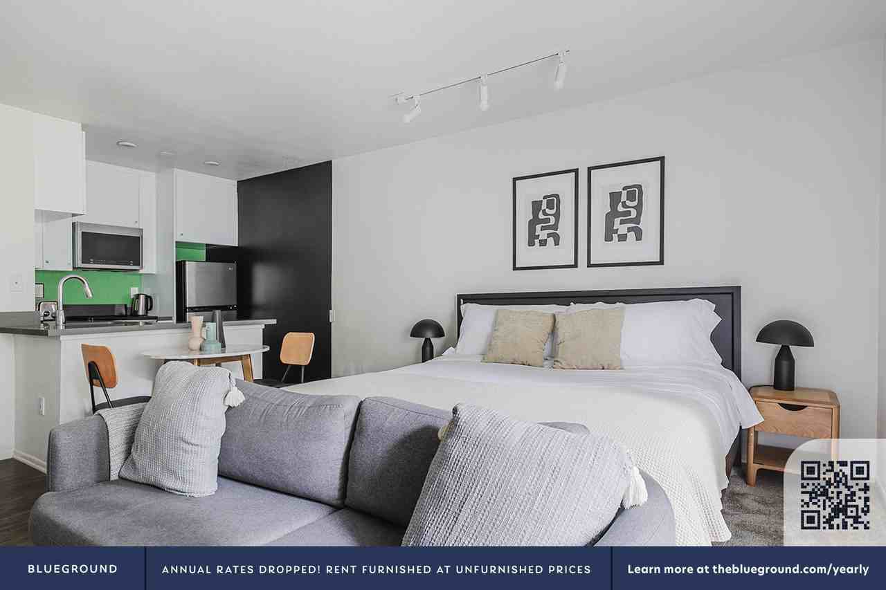 3690 Barham Blvd #1272 - Photo 3 of 20