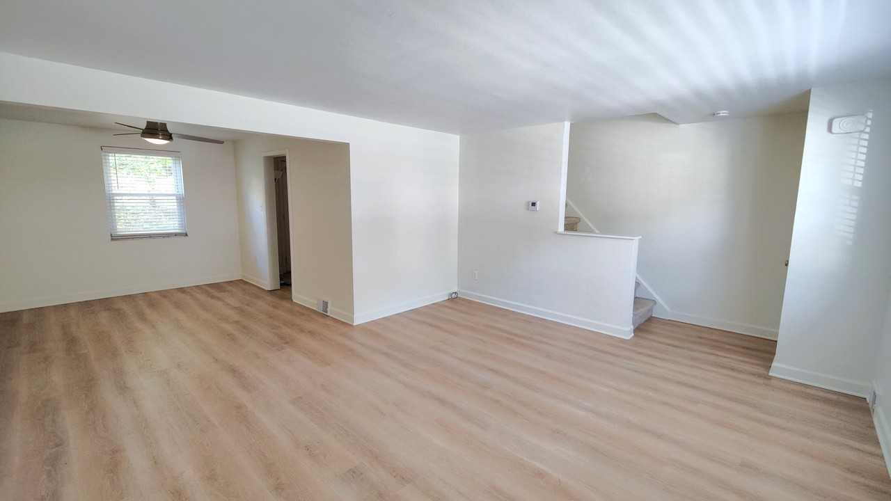 809 Killarney Dr - Photo 3 of 27