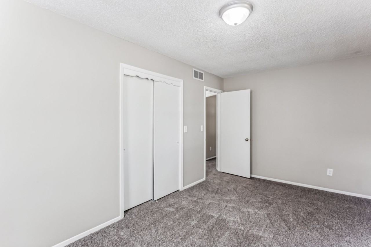 3141 South Knight Circle - Photo 7 of 19