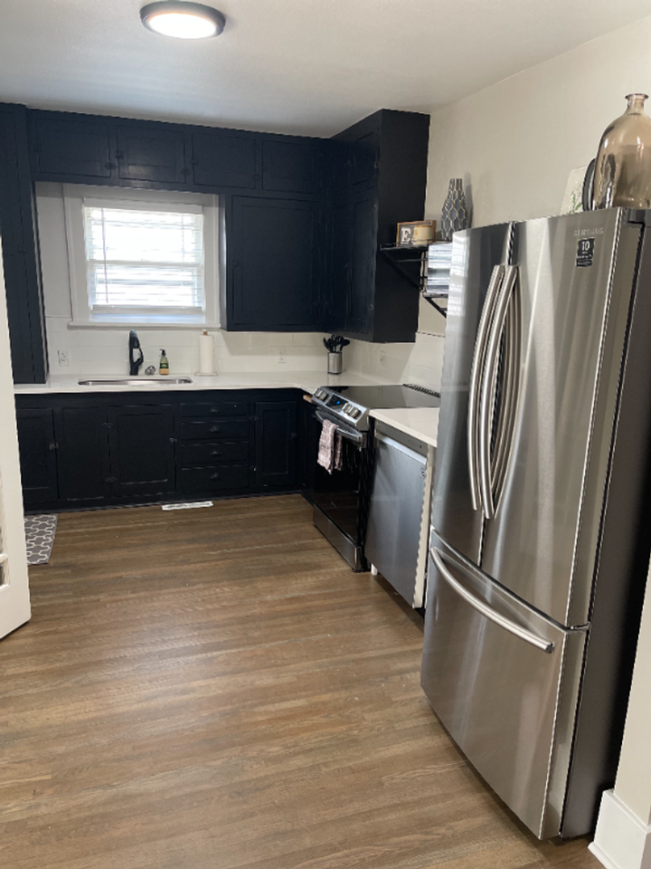 110 S Sherwood St - Photo 7 of 16