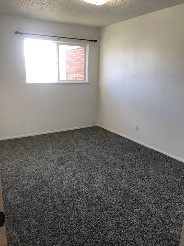 1, 2, & 3 bedroom Apartments  Call for Availabilities! - Photo 4 of 11