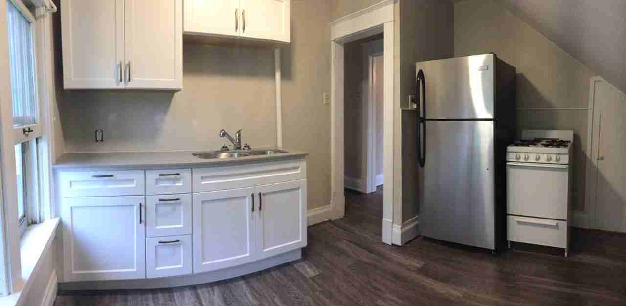 709 Walnut Street - Photo 5 of 13