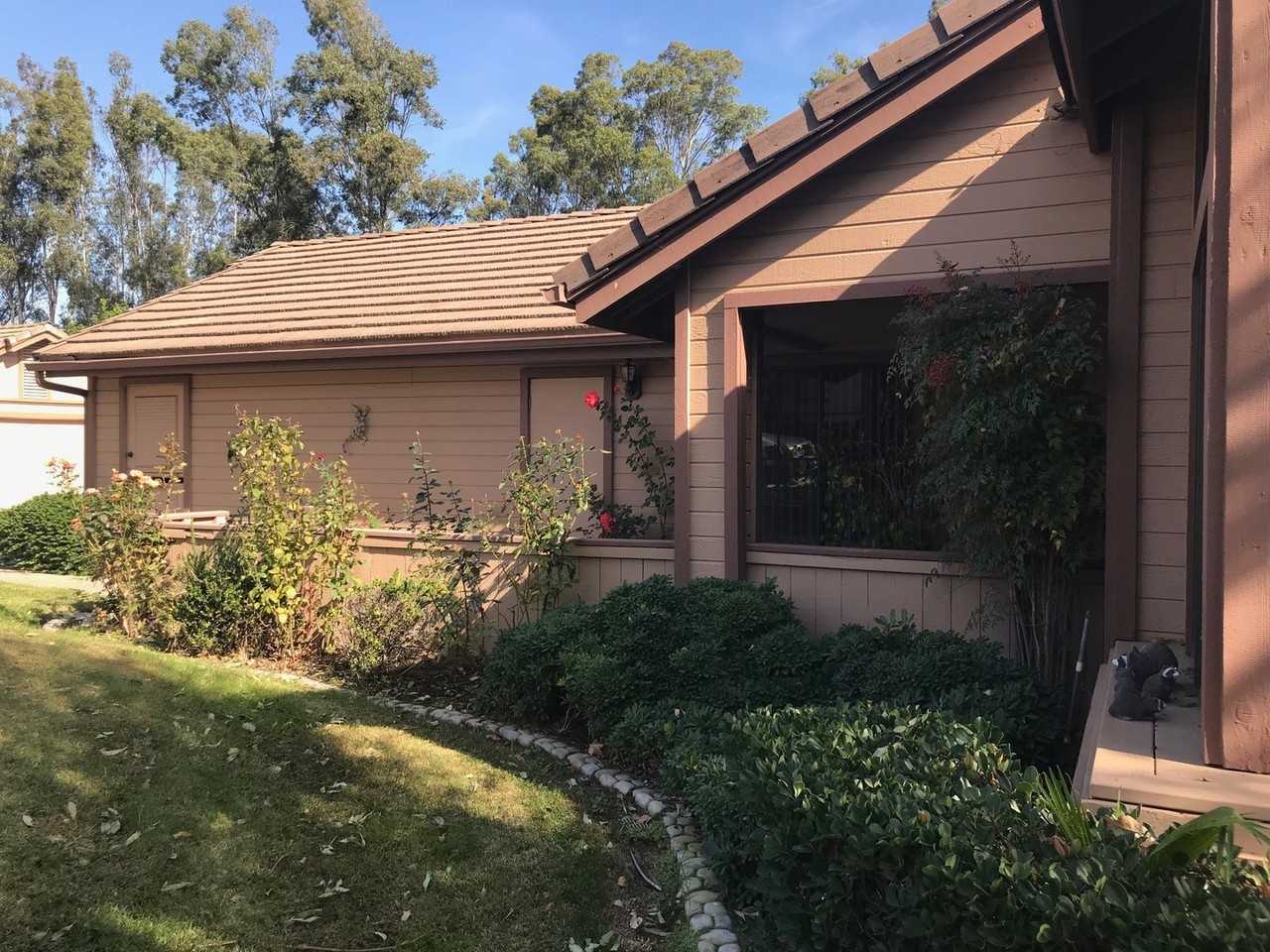 321 Mahogany Gln - Photo 3 of 18