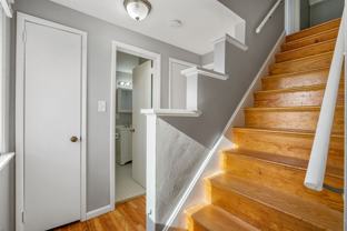 745 Edgewater Dr - Photo 1 of 1