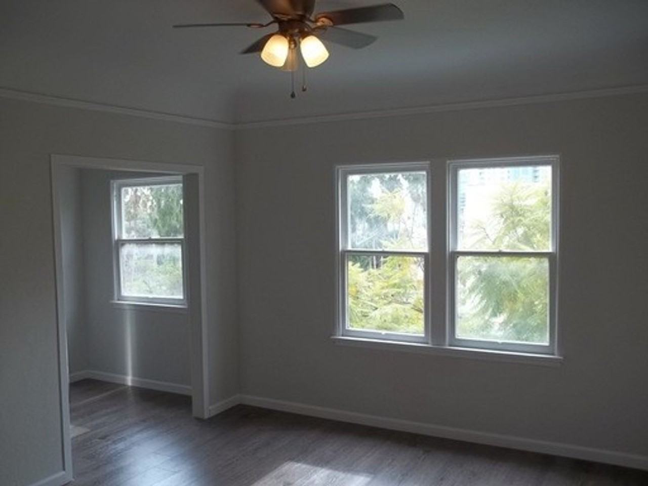 942 Beech Street - Photo 5 of 25