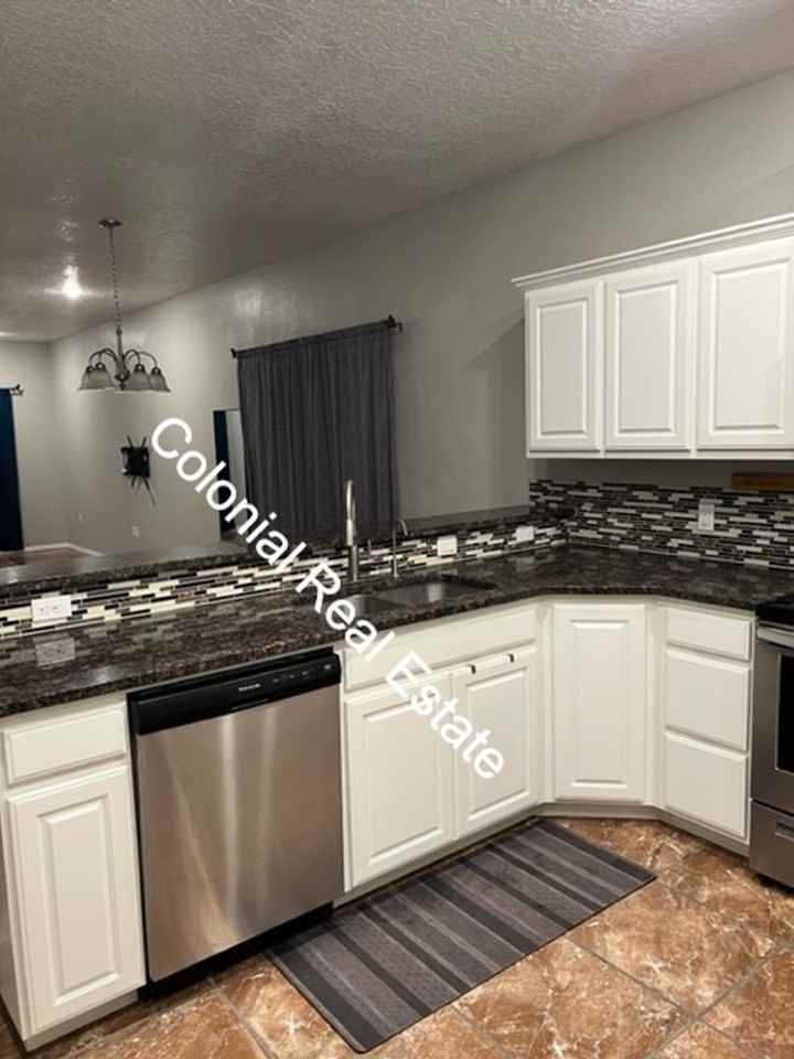3816 Madison Rd - Photo 4 of 10