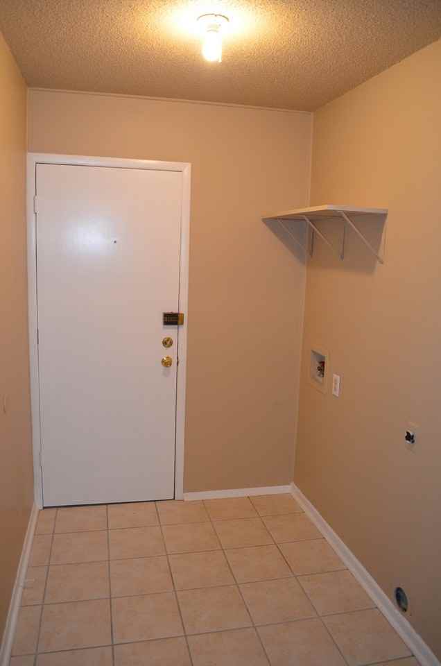 2110 Lago Trl - Photo 6 of 16