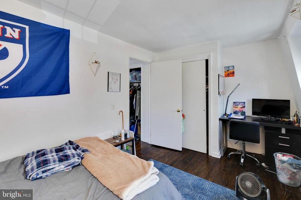 3910 Delancey St - Photo 2 of 38