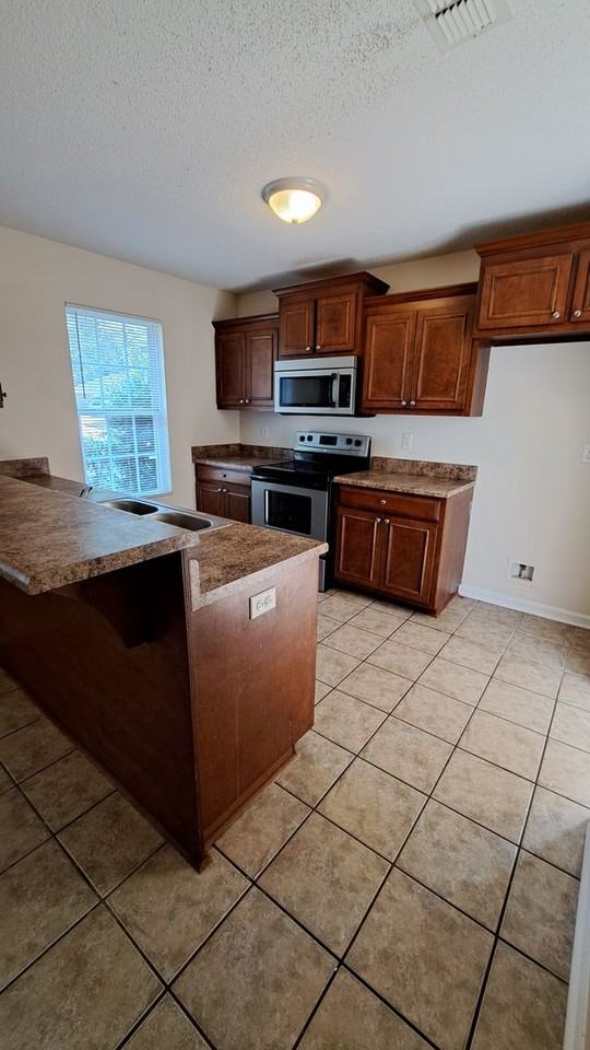 221 Glade Ln - Photo 7 of 7