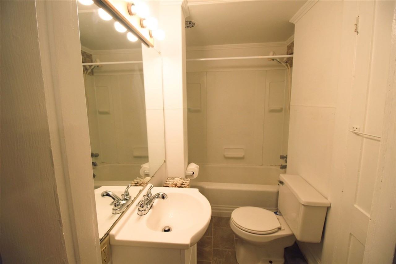 12 Monroe St #A - Photo 5 of 10