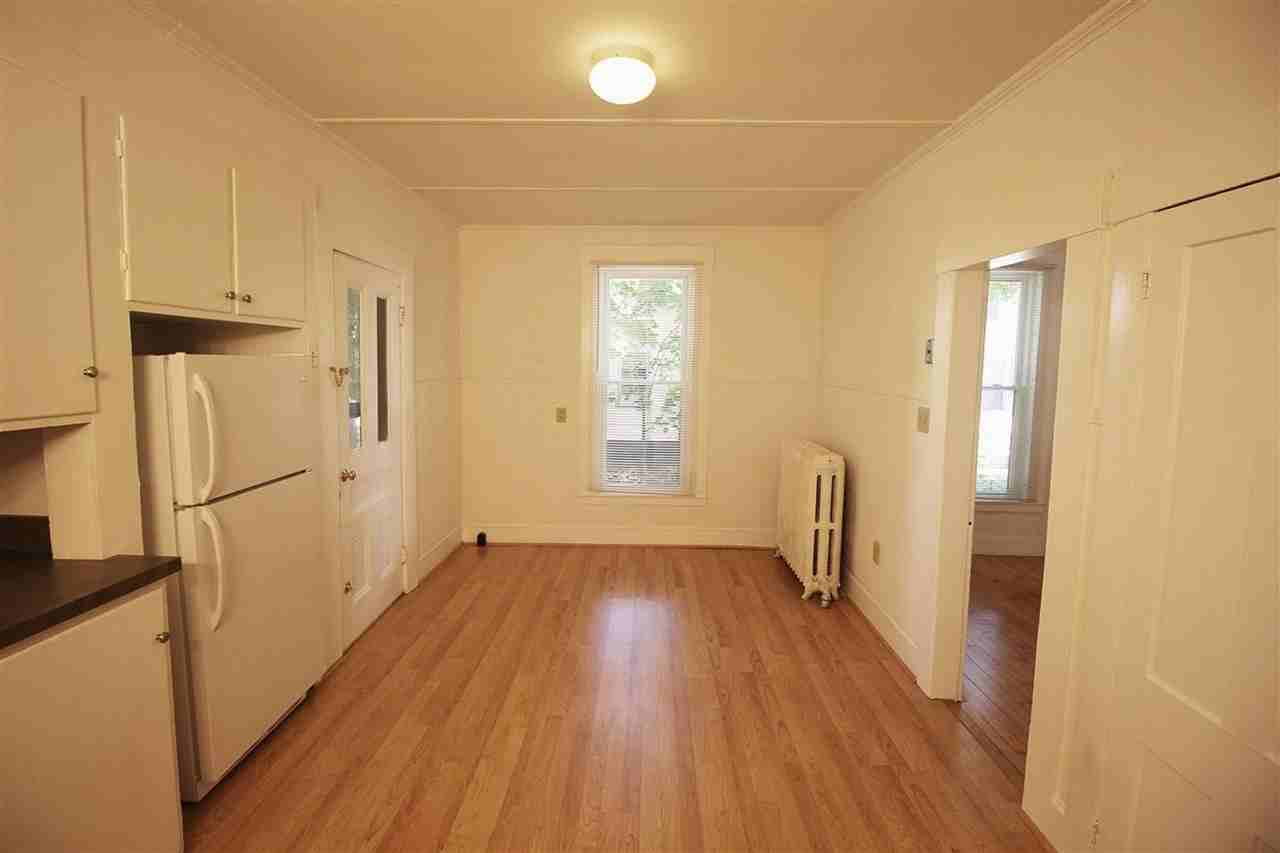 12 Monroe St #A - Photo 6 of 10