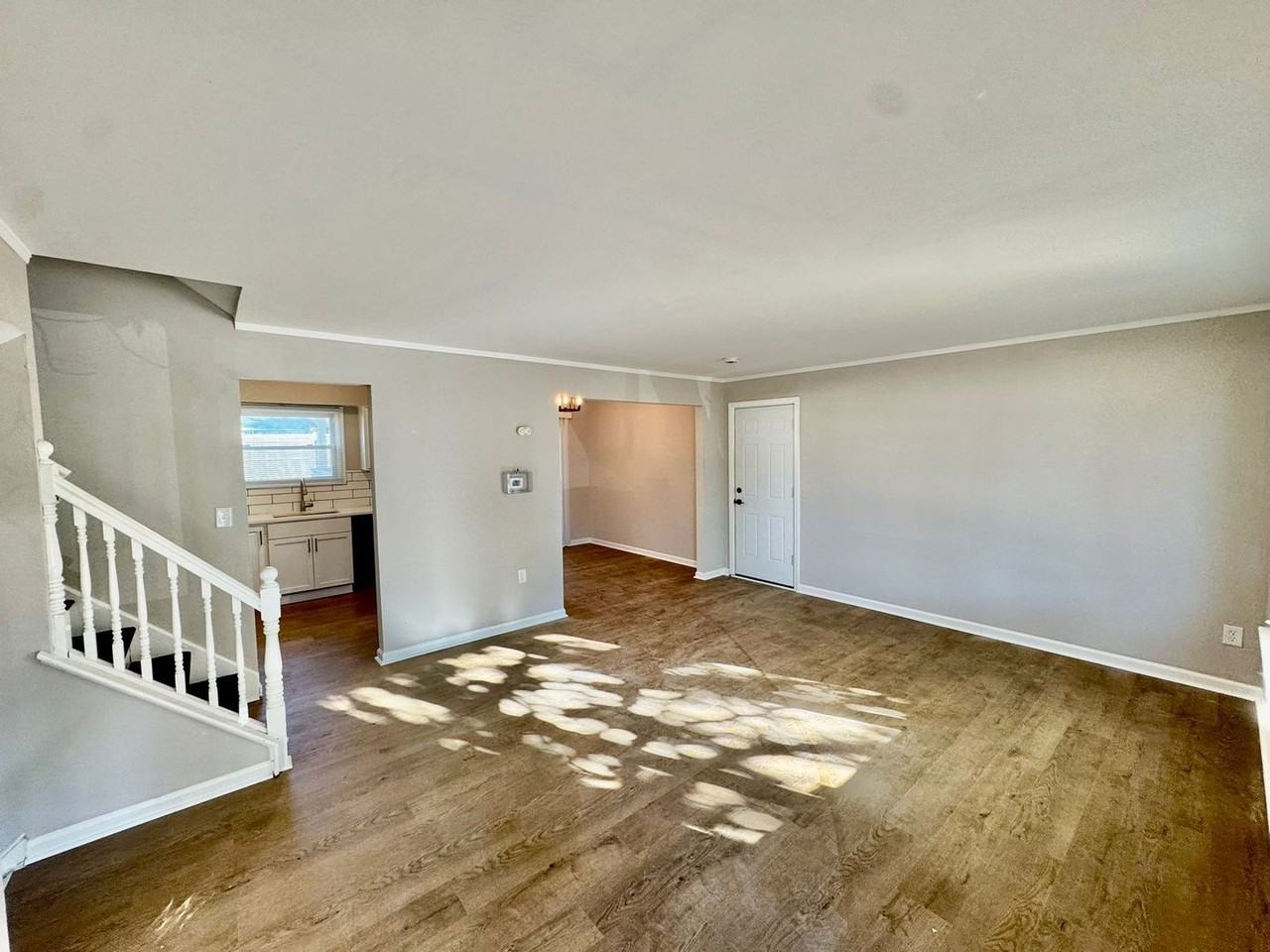 16 Indian Hill Ln - Photo 5 of 17