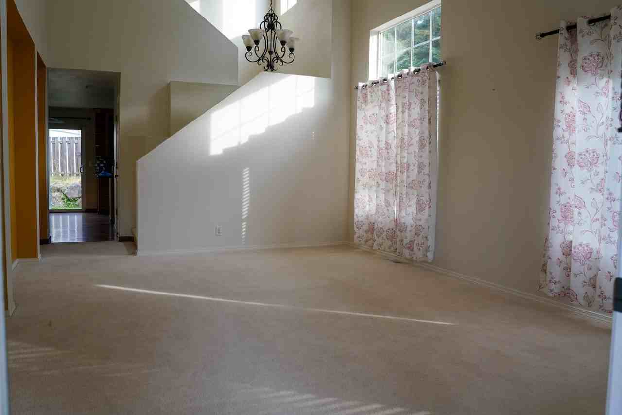 6424 129th St Se - Photo 2 of 26