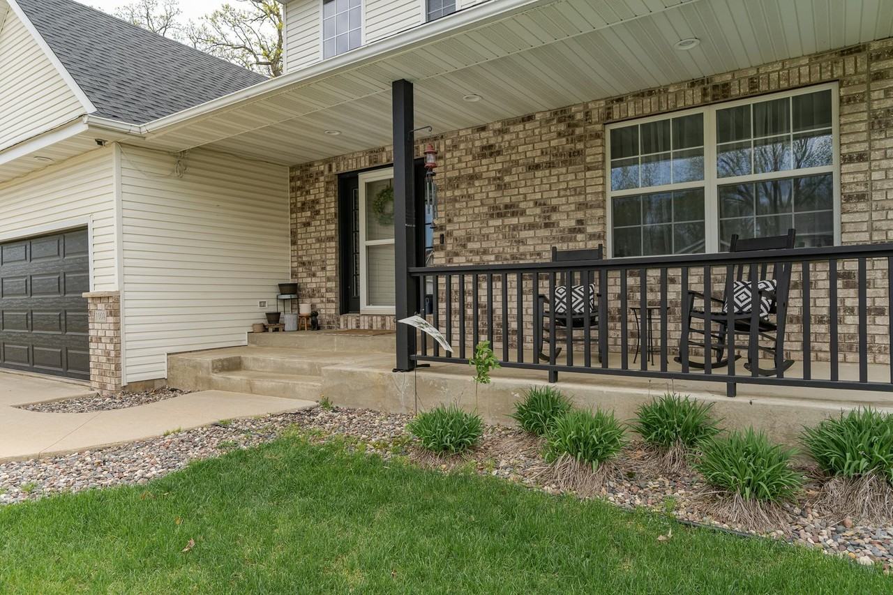 1008 Southern Woods Pl Sw - Photo 2 of 50