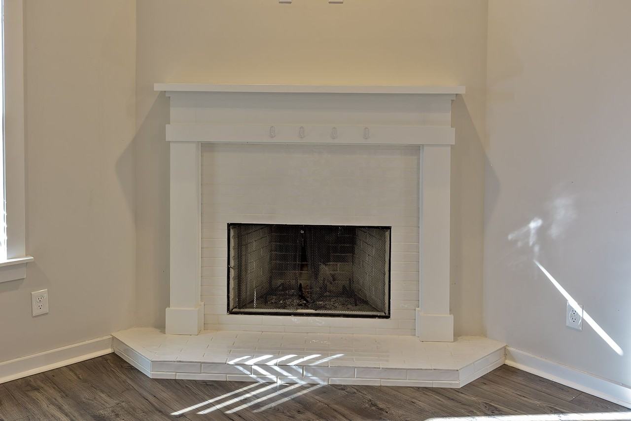 832 Hedgefield Way - Photo 5 of 28