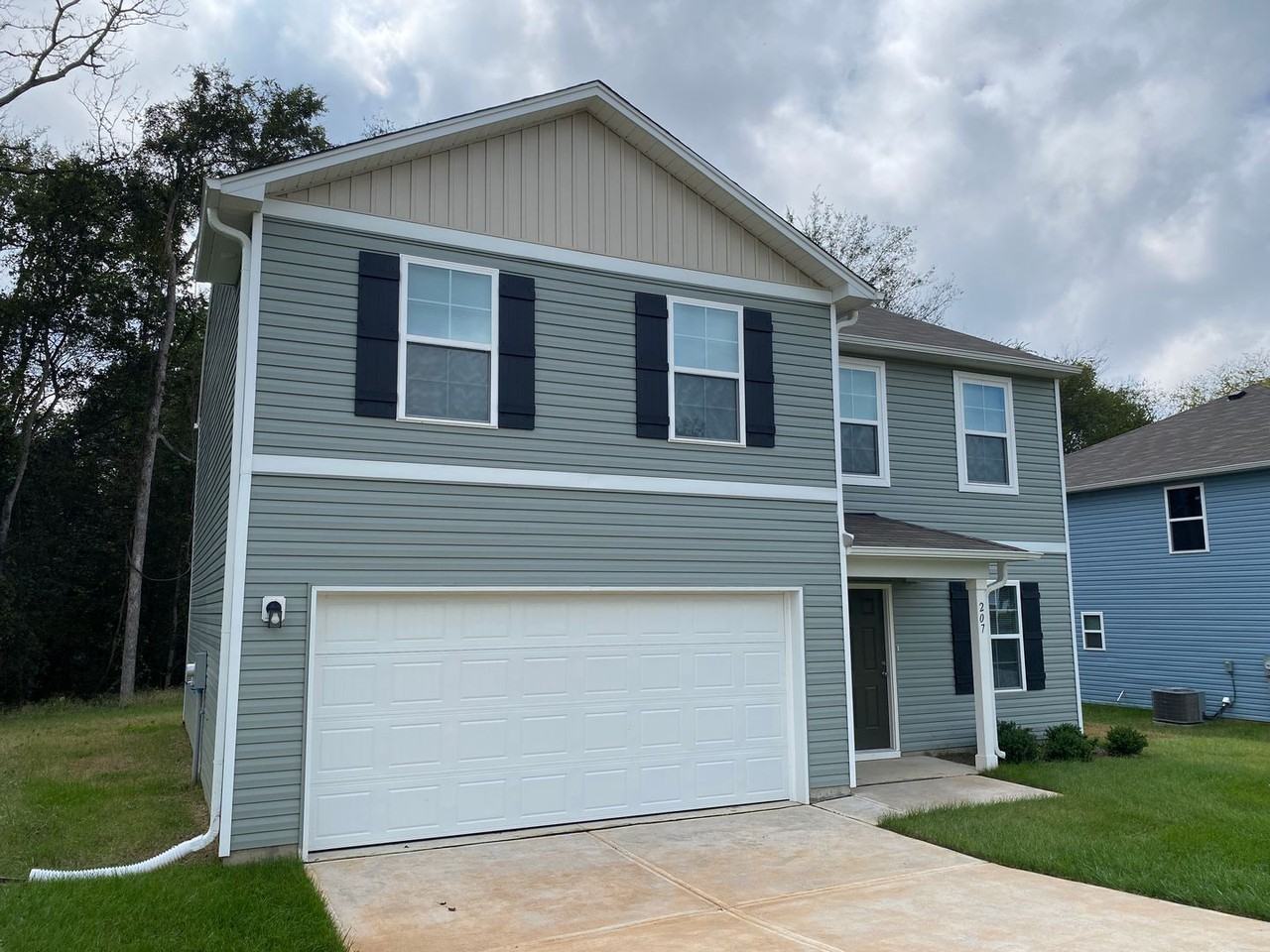 207 Charleston Meadow Loop - Photo 3 of 30