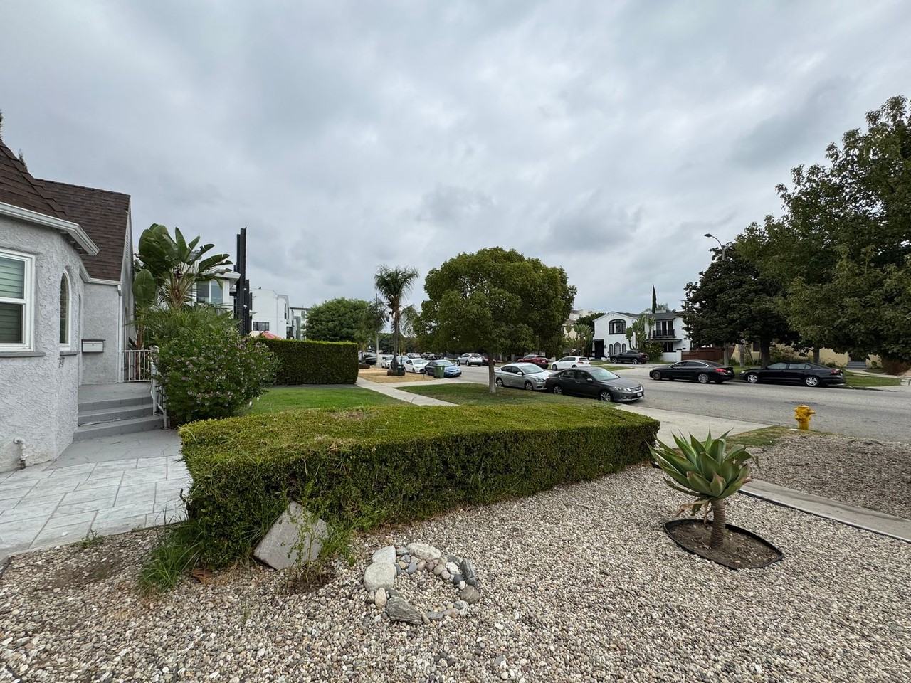 1855 S Redondo Blvd - Photo 3 of 25
