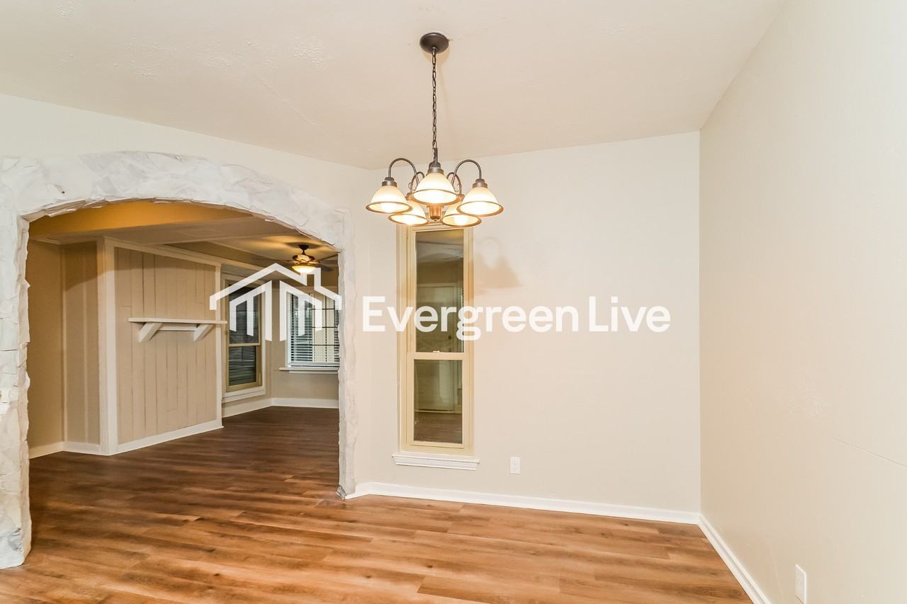 701 Willow Brook Dr - Photo 7 of 17