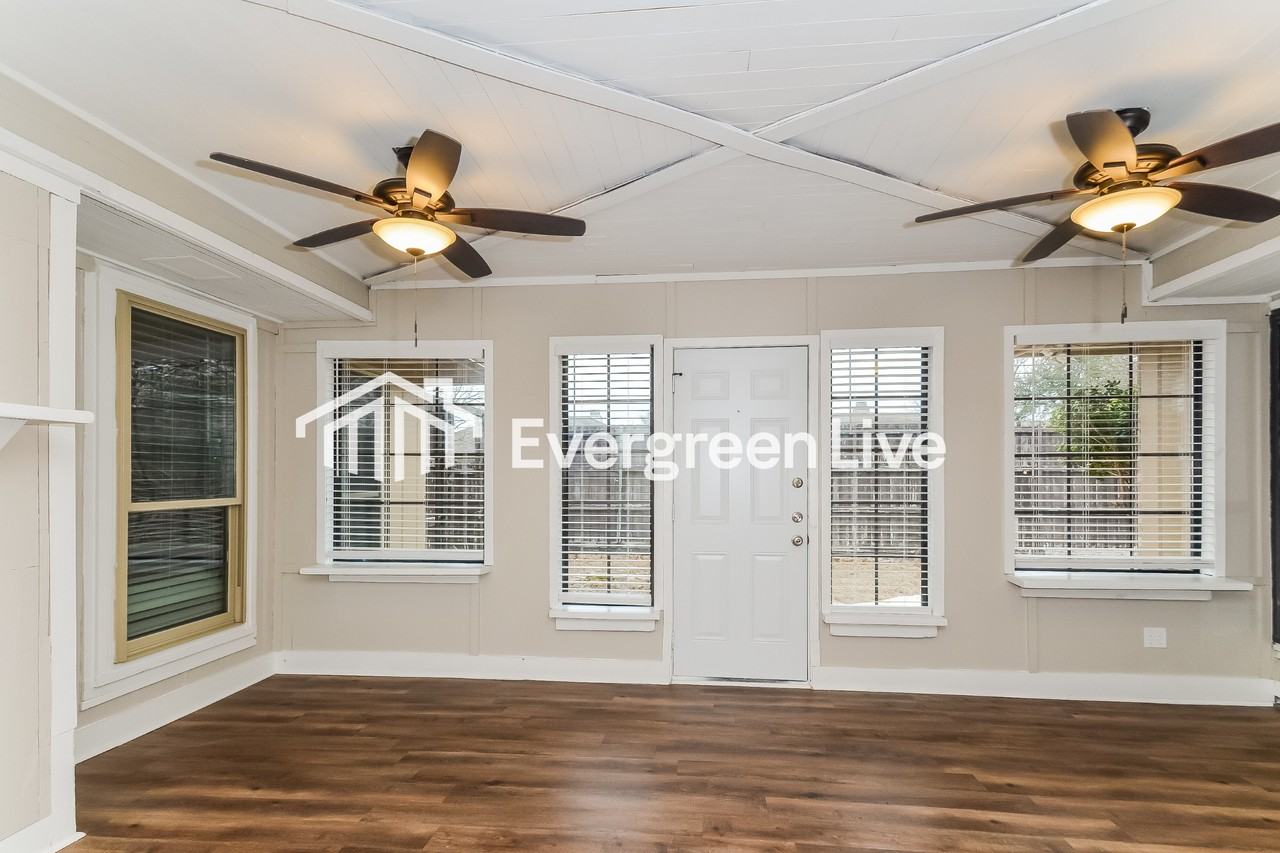 701 Willow Brook Dr - Photo 6 of 17