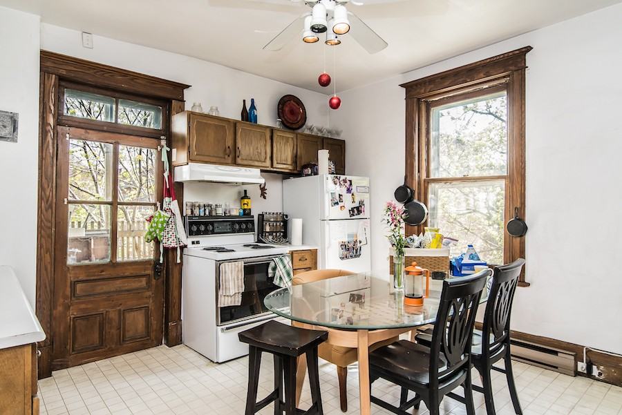 Av. Northcliffe & Rue Sherbrooke O, Montréal, QC H4A 3K8 3 Bedroom